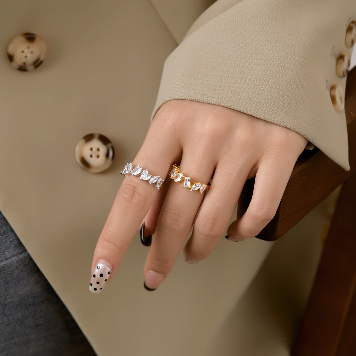 [Windsor Jewelry]Delicate Multi Cut Ring