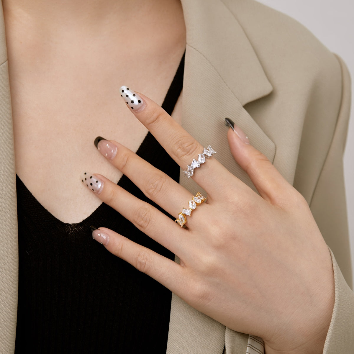 [Windsor Jewelry]Delicate Multi Cut Ring