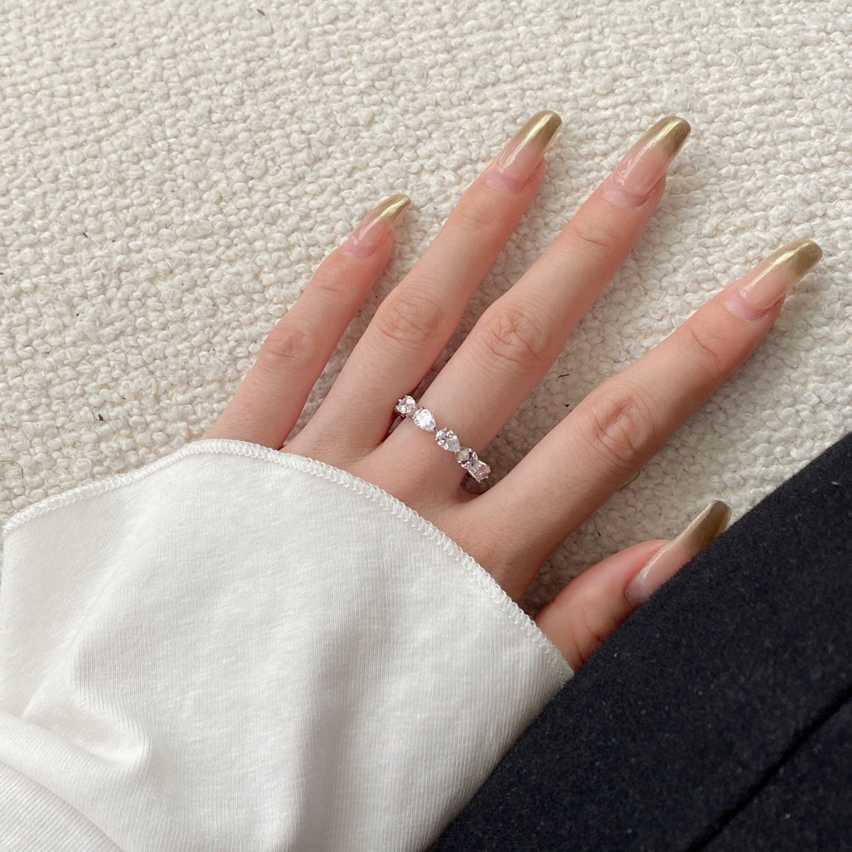 [Windsor Jewelry]Exquisite Pear Cut Tennis Ring