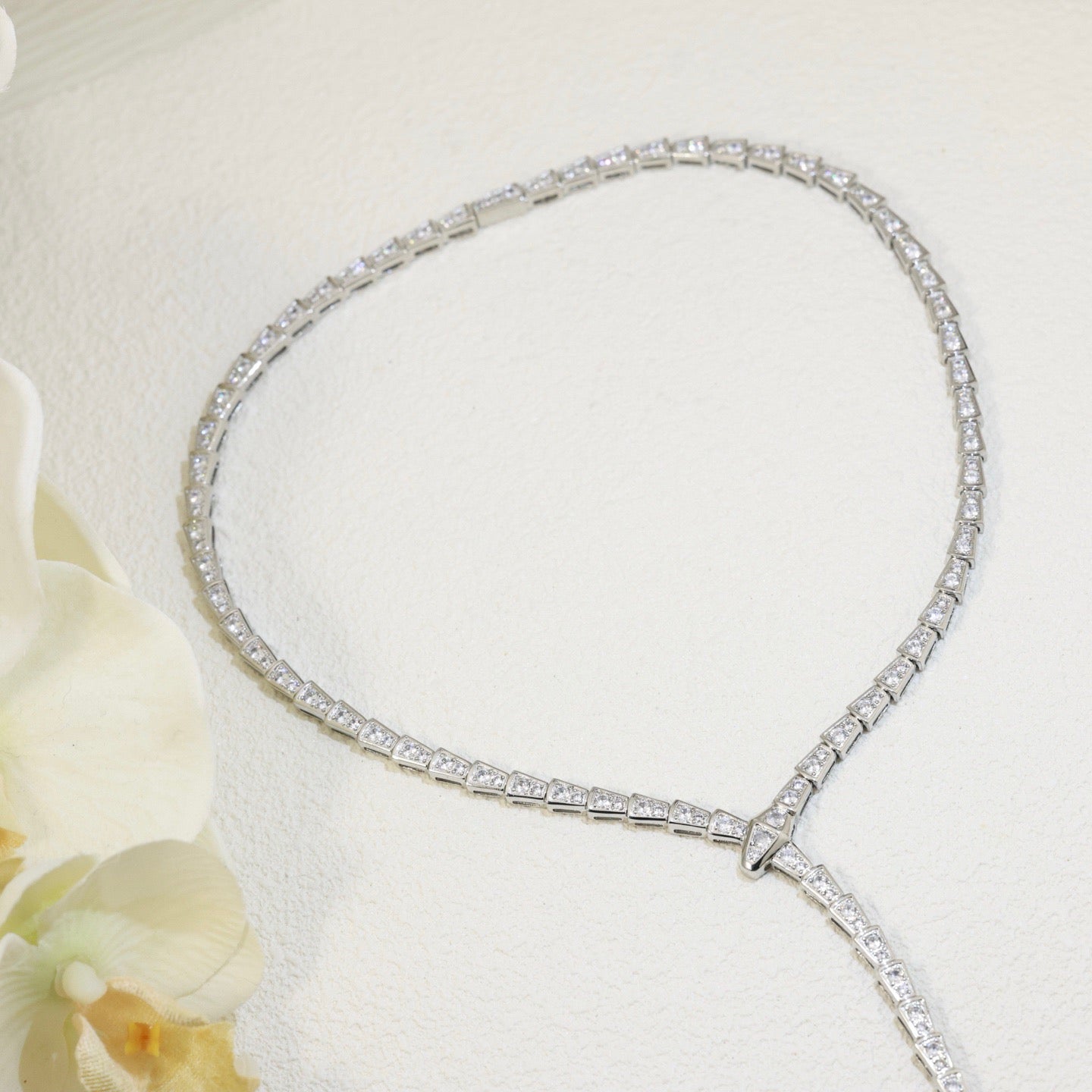 [Windsor Jewelry]SERPENTI NECKLACE SILVER DIAMOND