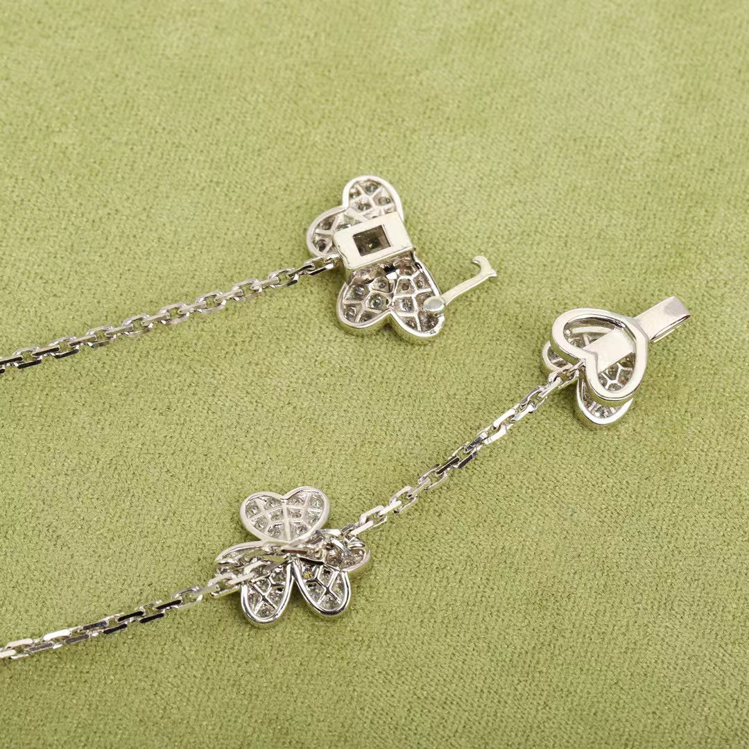 [Windsor Jewelry]FRIVOLE SILVER 9 FLOWERS NECKLACE