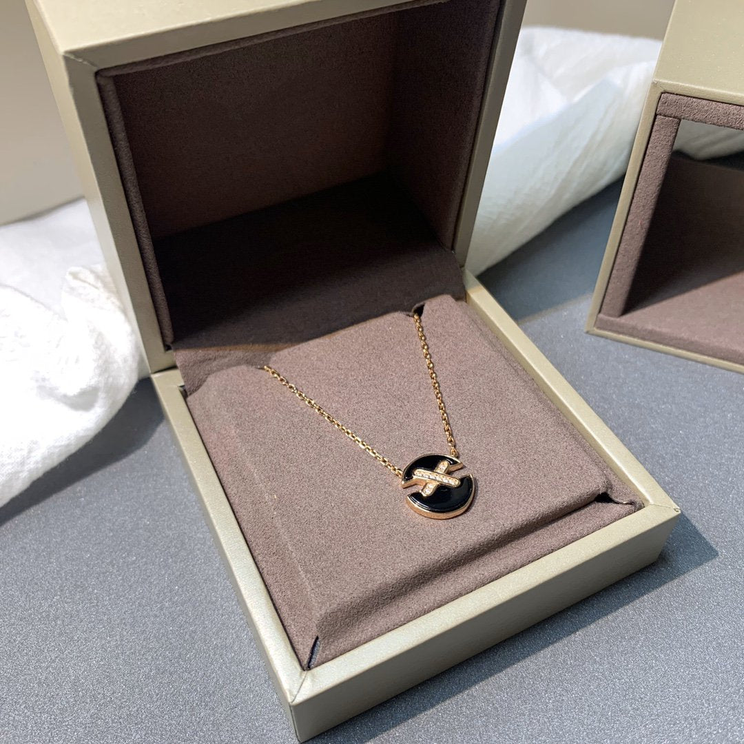 [Windsor Jewelry]JEUX DE PINK GOLD DIAMOND NECKLACE