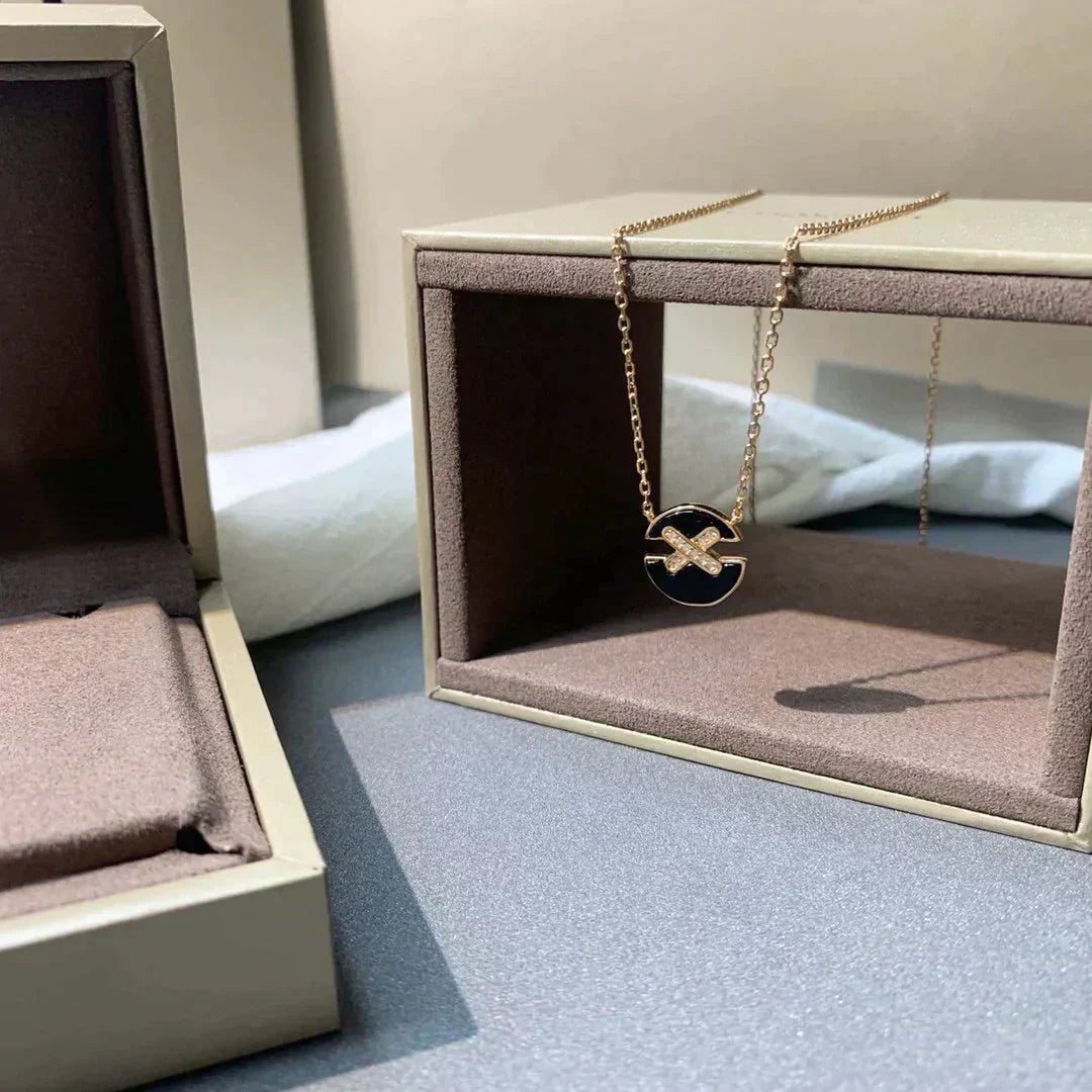 [Windsor Jewelry]JEUX DE ROSE GOLD DIAMOND NECKLACE