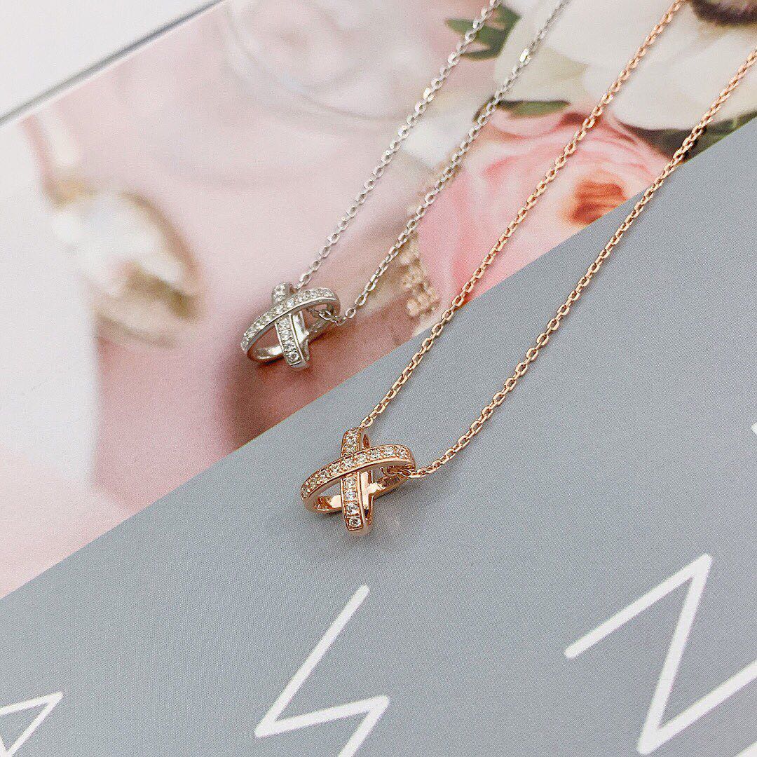 [Windsor Jewelry]JEUX DE DIAMOND NECKLACE