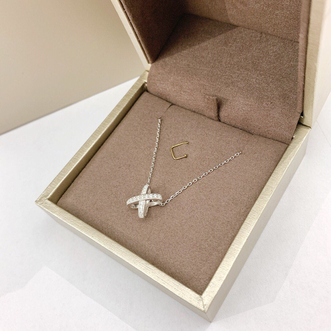 [Windsor Jewelry]JEUX DE DIAMOND NECKLACE
