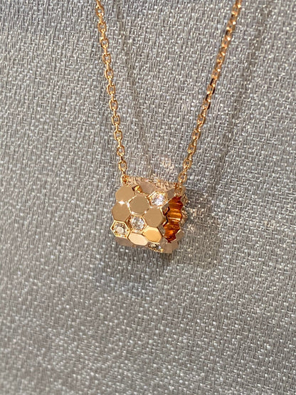 [Windsor Jewelry]BEE LOVE DIAMOND NECKLACE