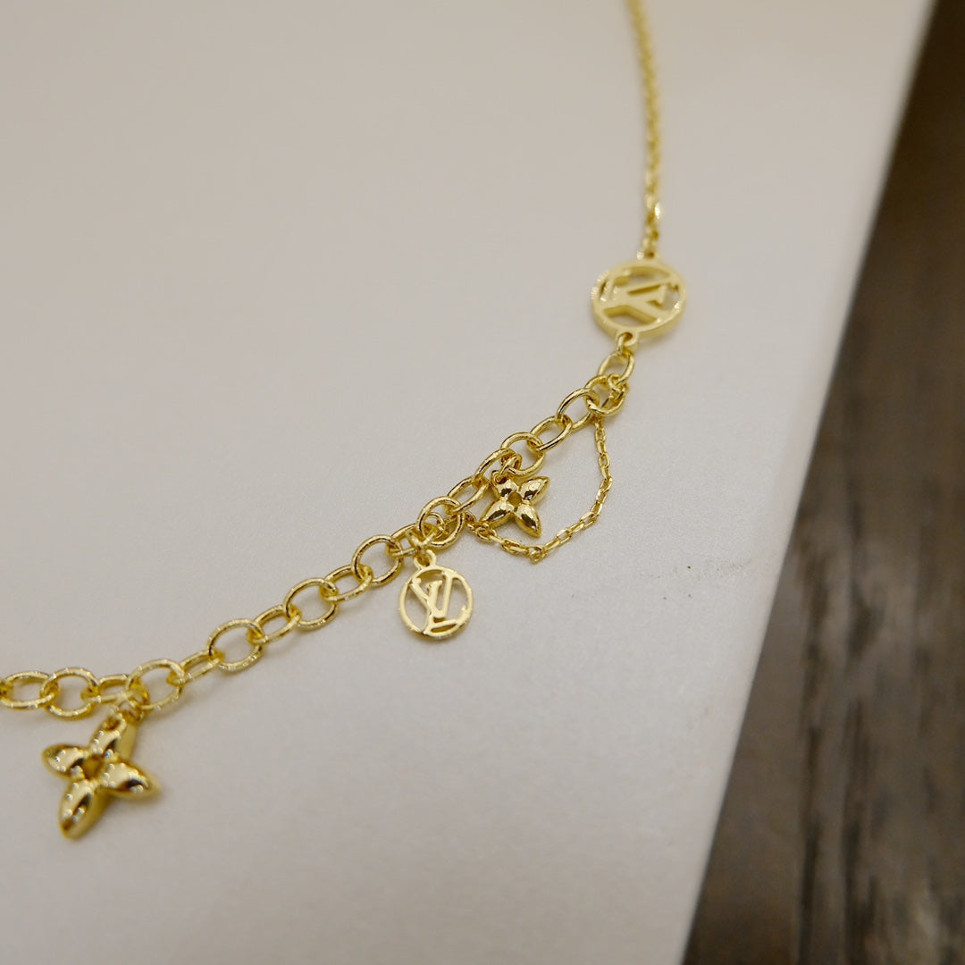 [Windsor Jewelry]BLOOMING SUPPLE NECKLACE BRASS