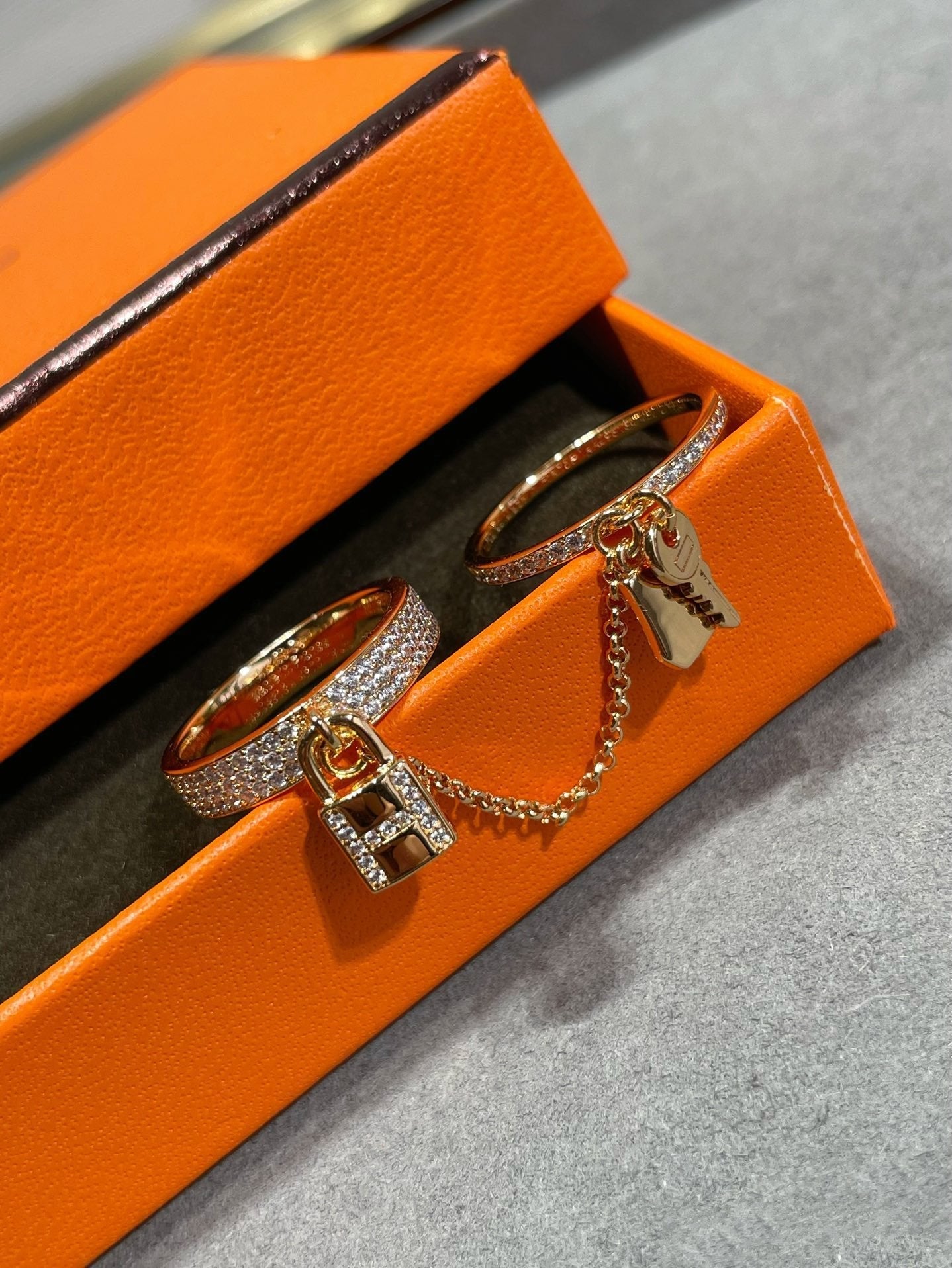 [Windsor Jewelry]HM KELLY CLOCHETTE DOUBLE RING IN  WITH DIAMONDS