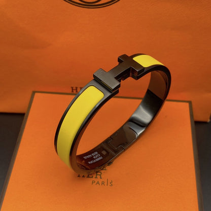 [Windsor Jewelry]CLIC HM SO BLACK YELLOW BRACELET