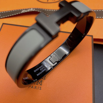 [Windsor Jewelry]CLIC HM SO BLACK GREY BRACELET