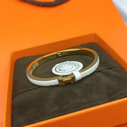[Windsor Jewelry]CLASSIC HM CLIC WHITE 8MM ENAMEL BRACELET