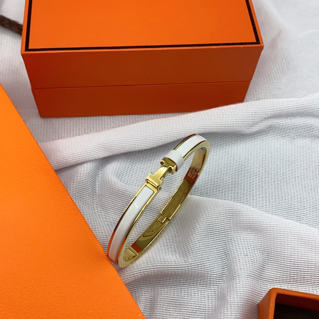 [Windsor Jewelry]CLASSIC HM CLIC WHITE 8MM ENAMEL BRACELET