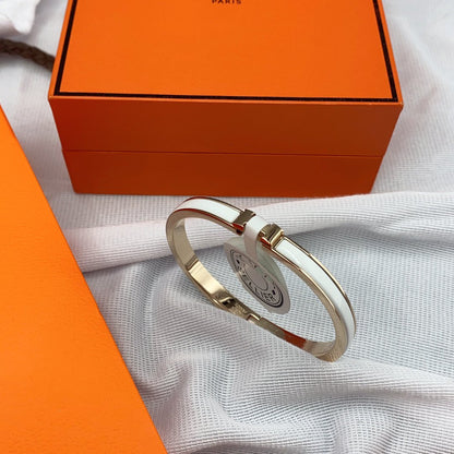 [Windsor Jewelry]CLASSIC HM CLIC WHITE 8MM ENAMEL BRACELET