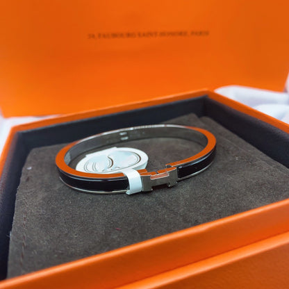 [Windsor Jewelry]CLASSIC HM CLIC BLACK 8MM ENAMEL BRACELET