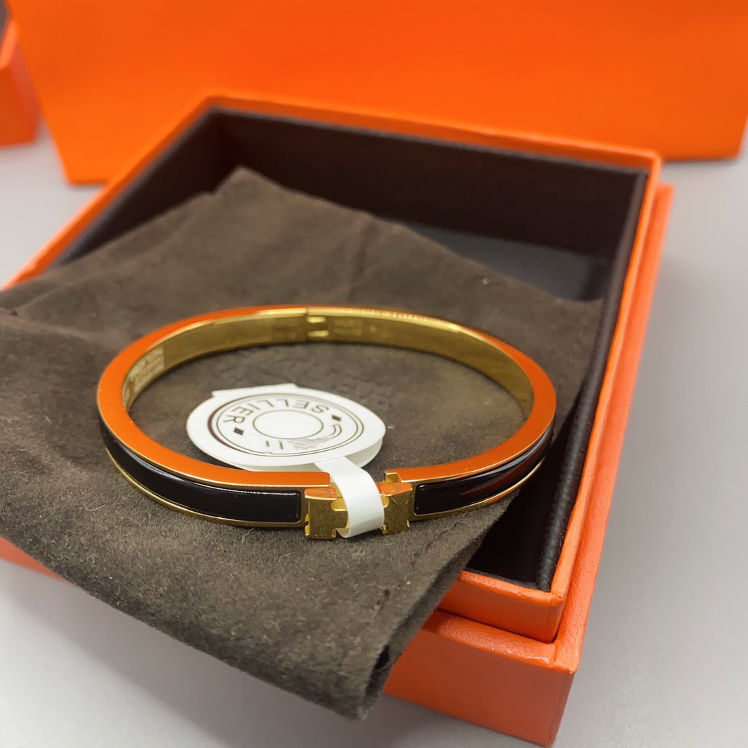[Windsor Jewelry]CLASSIC HM CLIC BLACK 8MM ENAMEL BRACELET