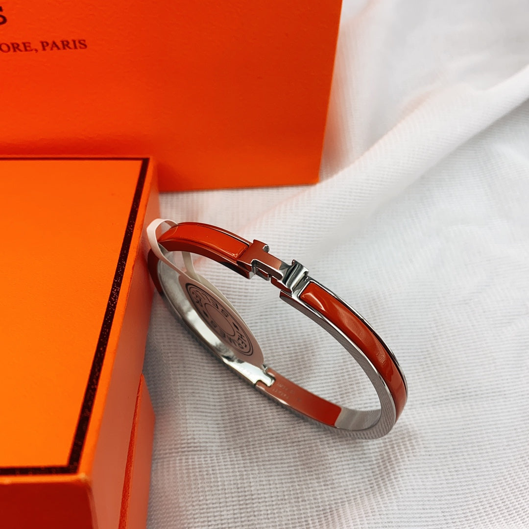 [Windsor Jewelry]CLASSIC HM CLIC RED 8MM ENAMEL BRACELET