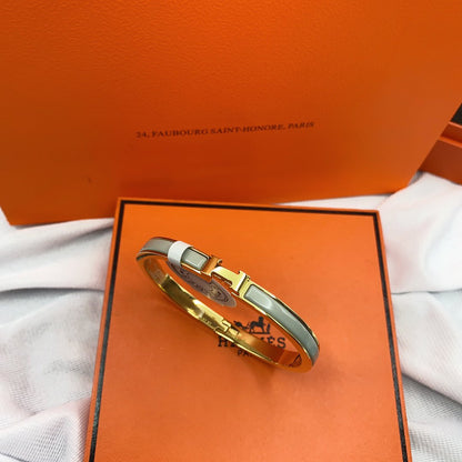 [Windsor Jewelry]CLASSIC HM CLIC GREEN 8MM ENAMEL BRACELET