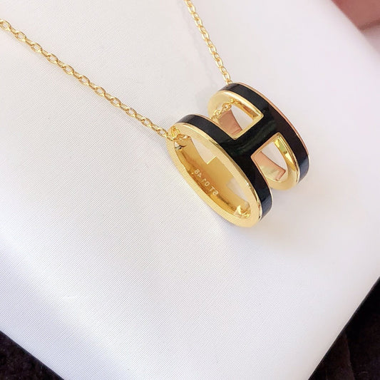 [Windsor Jewelry]HM CLIC BLACK ENAMEL GOLD NECKLACE
