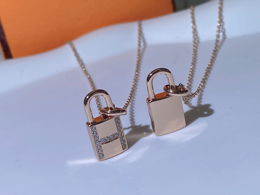 [Windsor Jewelry]HM ADVANCED NICHE LOCK HEAD NECKLACE DIAMONDS