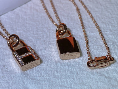 [Windsor Jewelry]HM ADVANCED NICHE LOCK HEAD NECKLACE DIAMONDS
