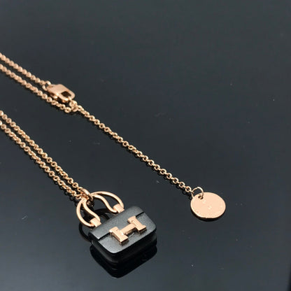 [Windsor Jewelry]WOMEN'S HM AMULETTES CONSTANCE PENDANT NECKLACE