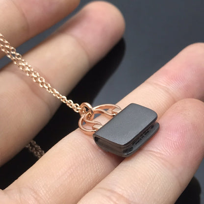 [Windsor Jewelry]WOMEN'S HM AMULETTES CONSTANCE PENDANT NECKLACE
