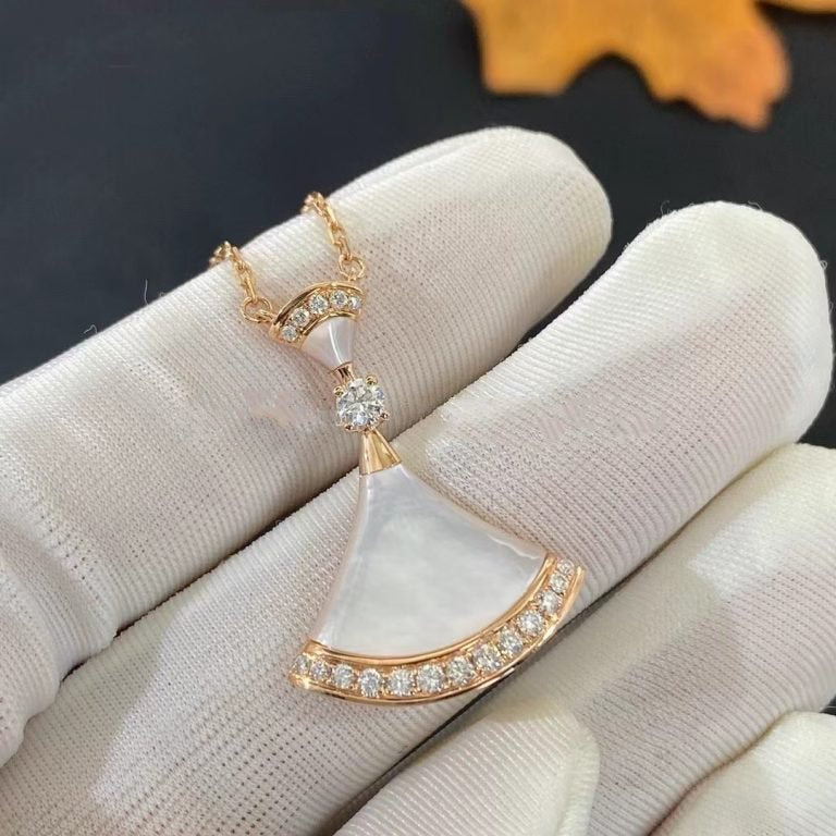 [Windsor Jewelry]DREAM NECKLACE MOP PINK GOLD DIAMOND