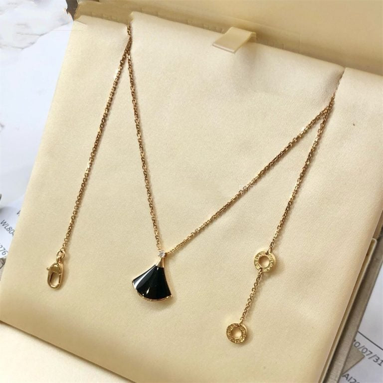[Windsor Jewelry]DREAM NECKLACE ONYX 1 DIAMOND