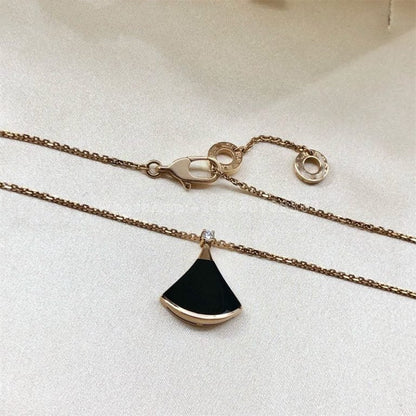 [Windsor Jewelry]DREAM NECKLACE ONYX 1 DIAMOND