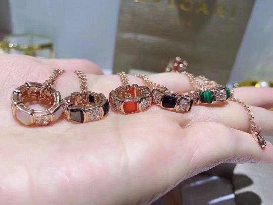 [Windsor Jewelry]SERPENTI PEDANT DIAMOND NECKLACE