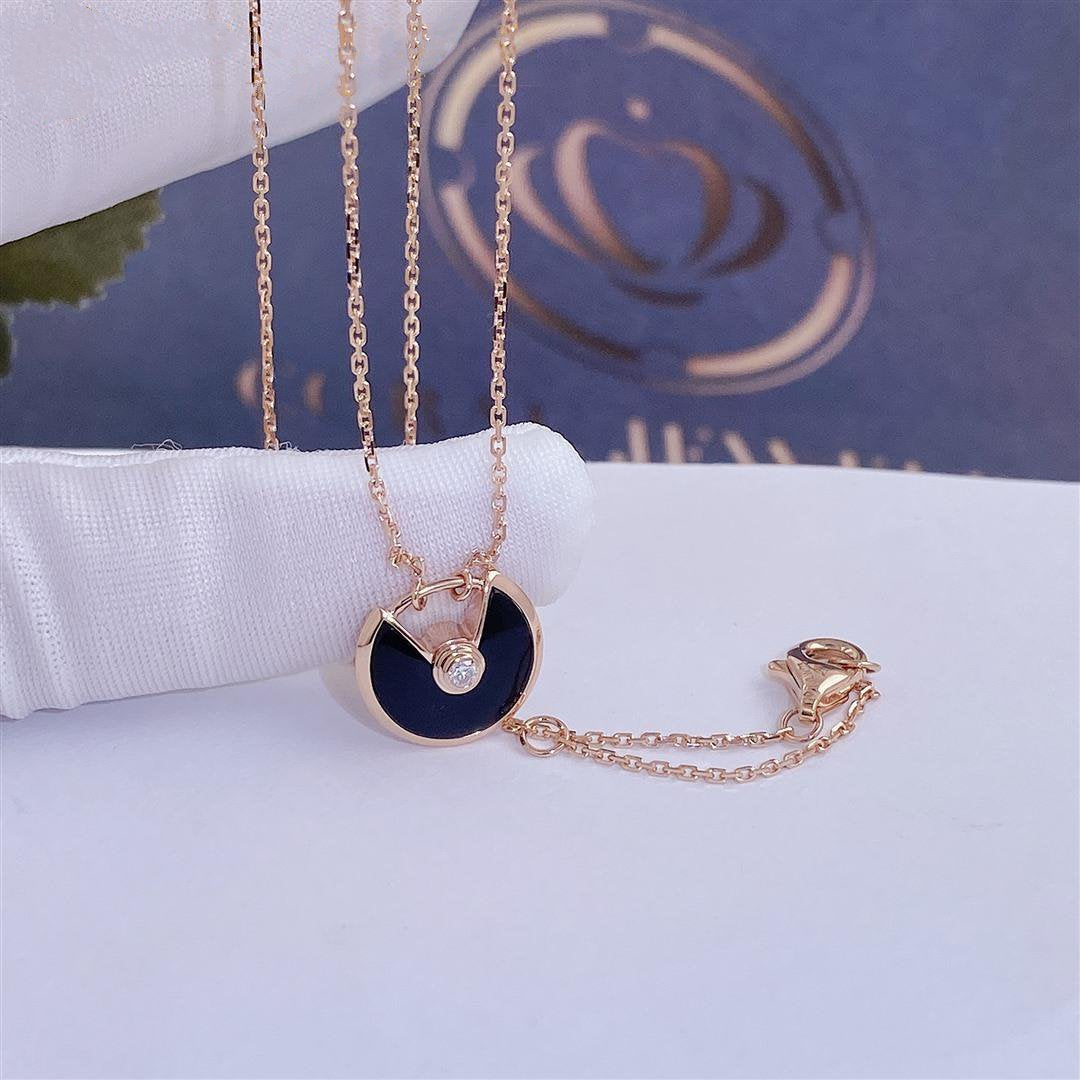 [Windsor Jewelry]AMULETTE ROSE GOLD ONYX NECKLACE