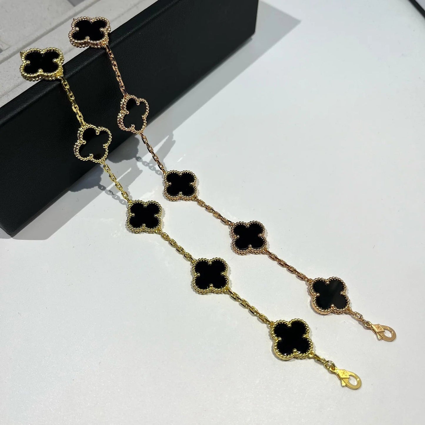 [Windsor Jewelry]CLOVER  5 MOTIFS BLACK ONYX BRACELET