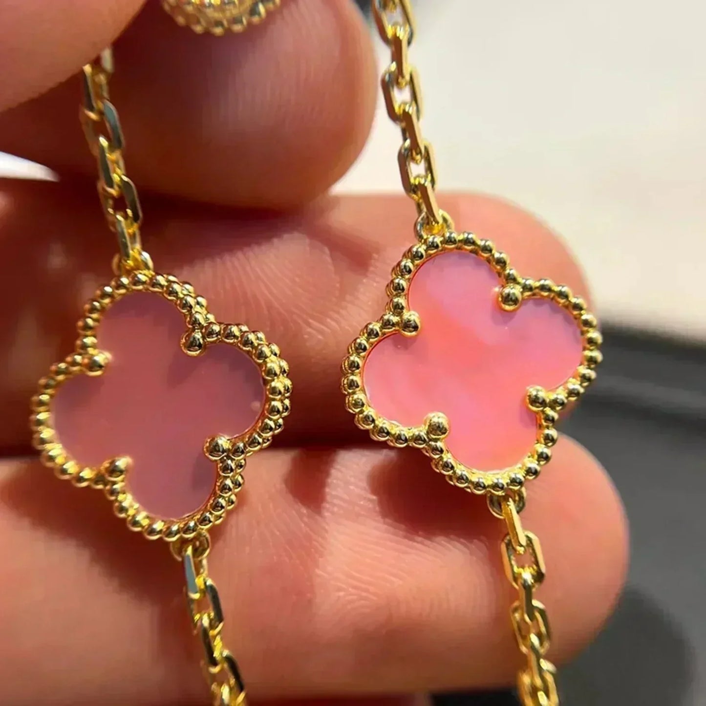 [Windsor Jewelry]CLOVER 5 PINK MOP BRACELET
