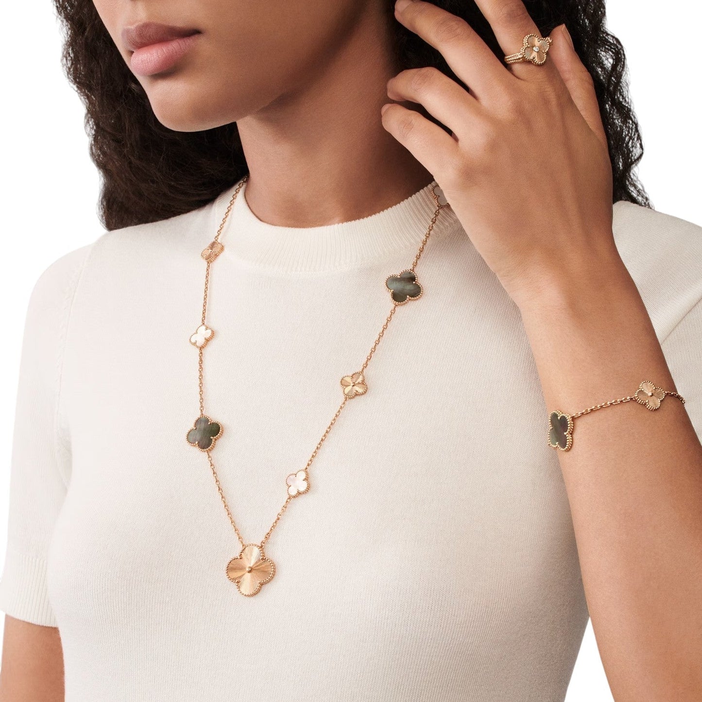 [Windsor Jewelry]DETACHABLE CLOVER 15(11+4) FLOWER ROSE GOLD NECKLACE SET
