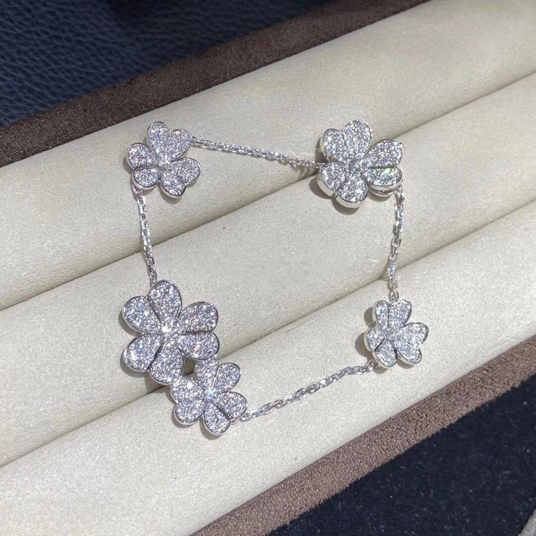[Windsor Jewelry]FRIVOLE SILVER 5 FLOWERS BRACELET