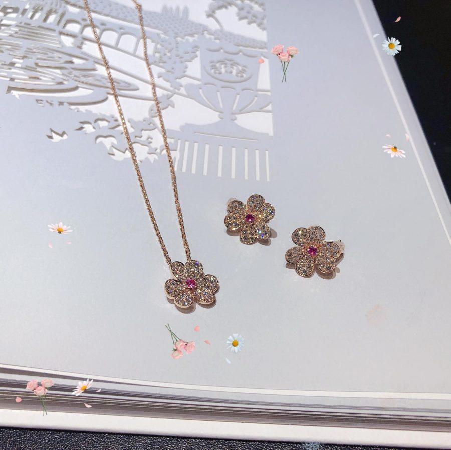 [Windsor Jewelry]FRIVOLE ROSE GOLD FLOWER DIAMOND NECKLACE