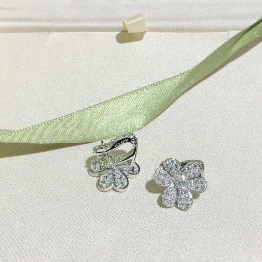 [Windsor Jewelry]FRIVOLE SILVER FLOWER DIAMOND EARRINGS