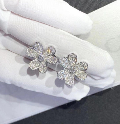 [Windsor Jewelry]FRIVOLE SILVER FLOWER DIAMOND EARRINGS