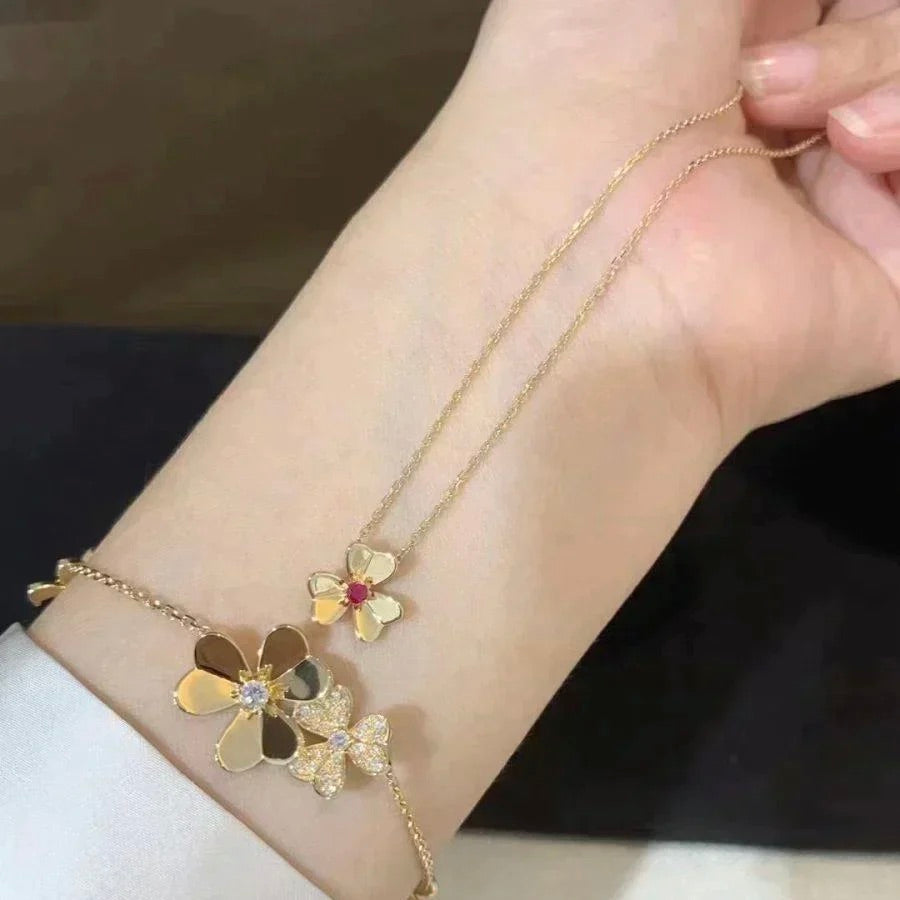[Windsor Jewelry]FRIVOLE GOLD FLOWER NECKLACE