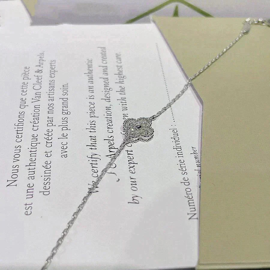 [Windsor Jewelry]CLOVER  SINGLE FLOWER BRACELET SILVER