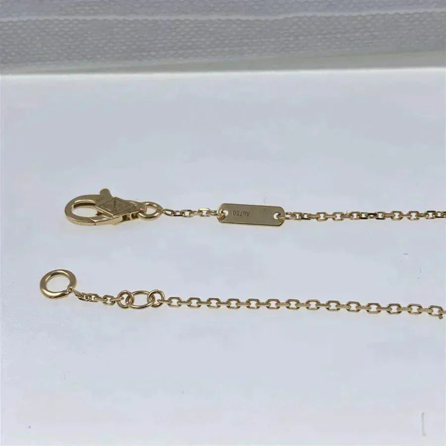 [Windsor Jewelry]CLOVER  CARNELIAN SINGLE FLOWER BRACELET