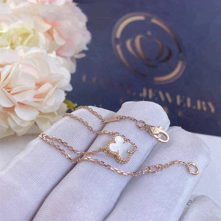 [Windsor Jewelry]CLOVER WHITE MOP SINGLE FLOWER BRACELET
