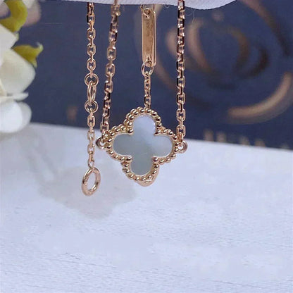 [Windsor Jewelry]CLOVER WHITE MOP SINGLE FLOWER BRACELET