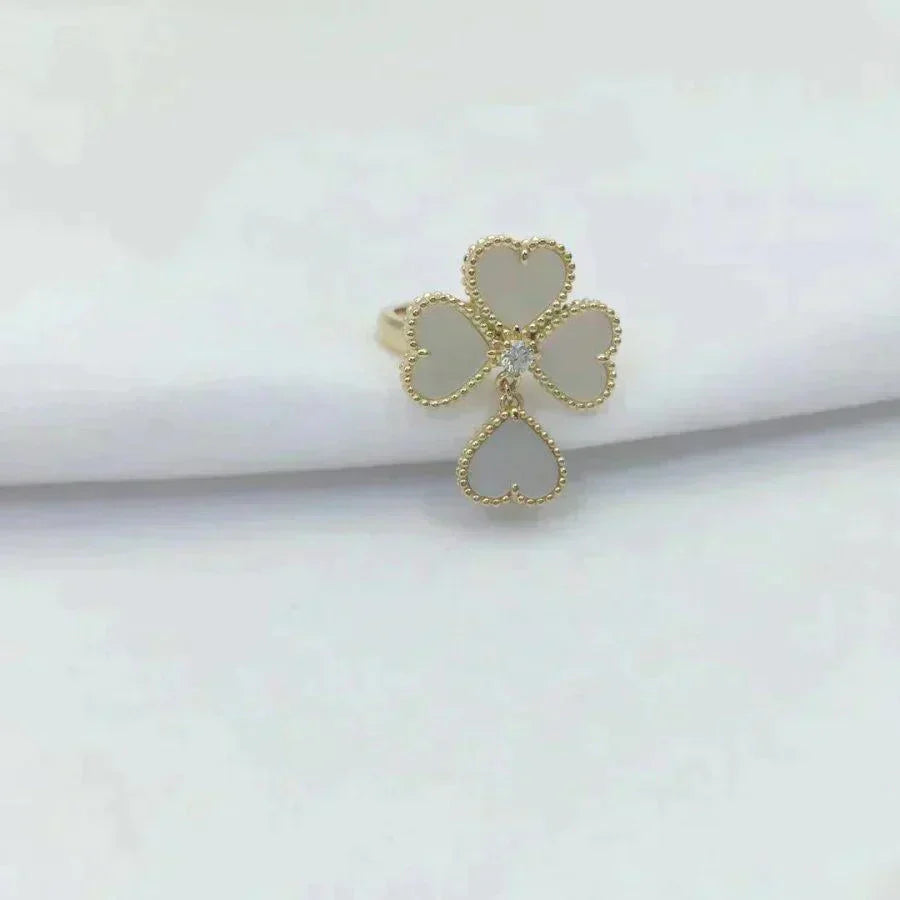 [Windsor Jewelry]SWEET CLOVER WHITE MOP RING