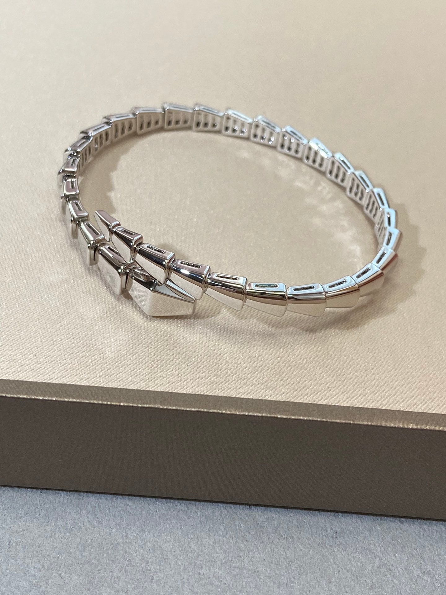 [Windsor Jewelry]SERPENTI VIPER SILVER BRACELET