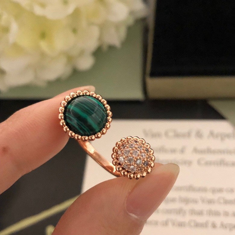 [Windsor Jewelry]PERLEE COULEURS DIAMOND ROSE GOLD BETWEEN THE FINGER RING