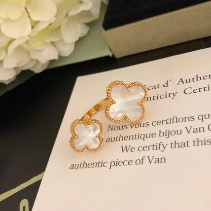 [Windsor Jewelry]CLOVER BETWEEN THE FINGER RING