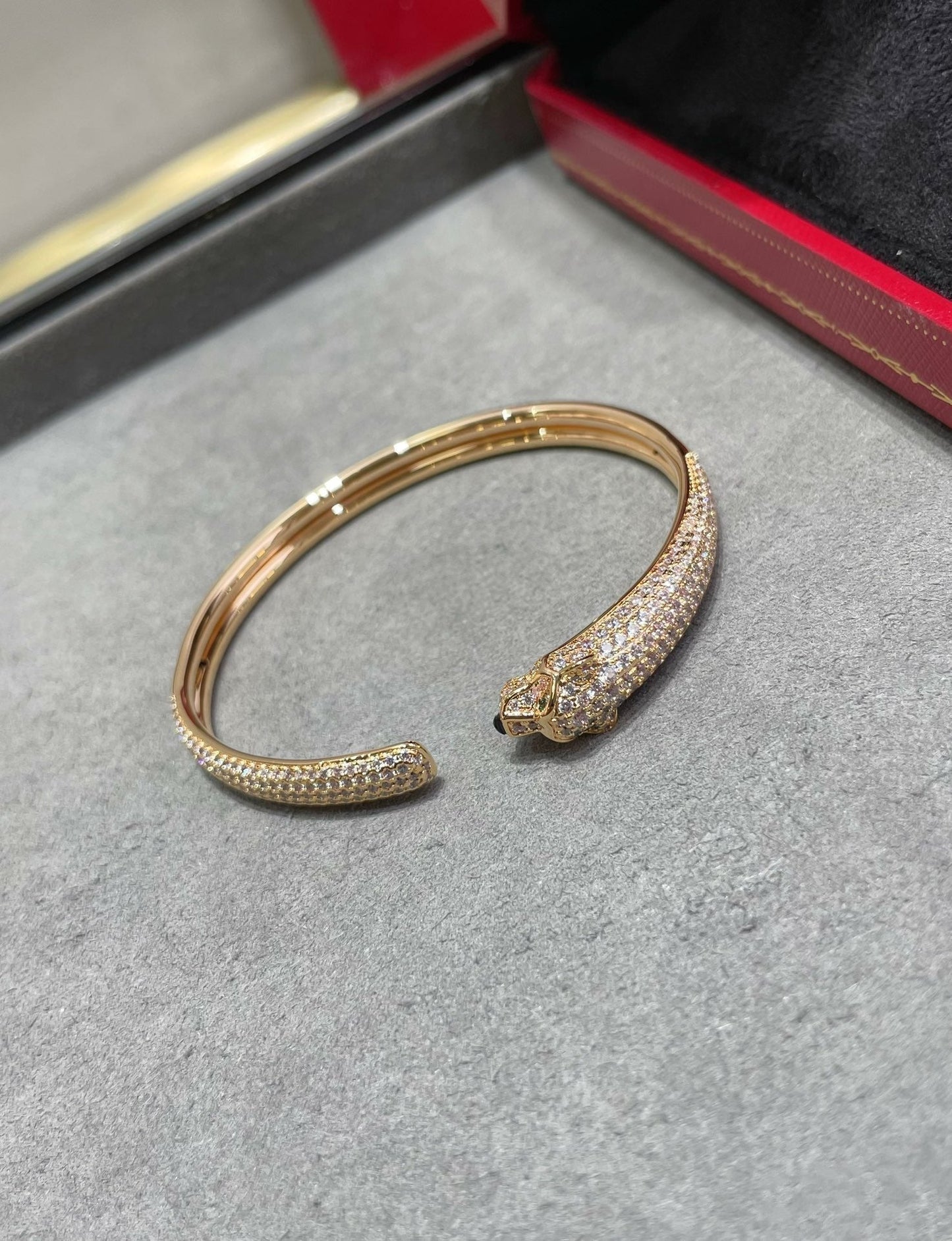 [Windsor Jewelry]PANTHERE FULL DIAMOND OPEN BRACELET