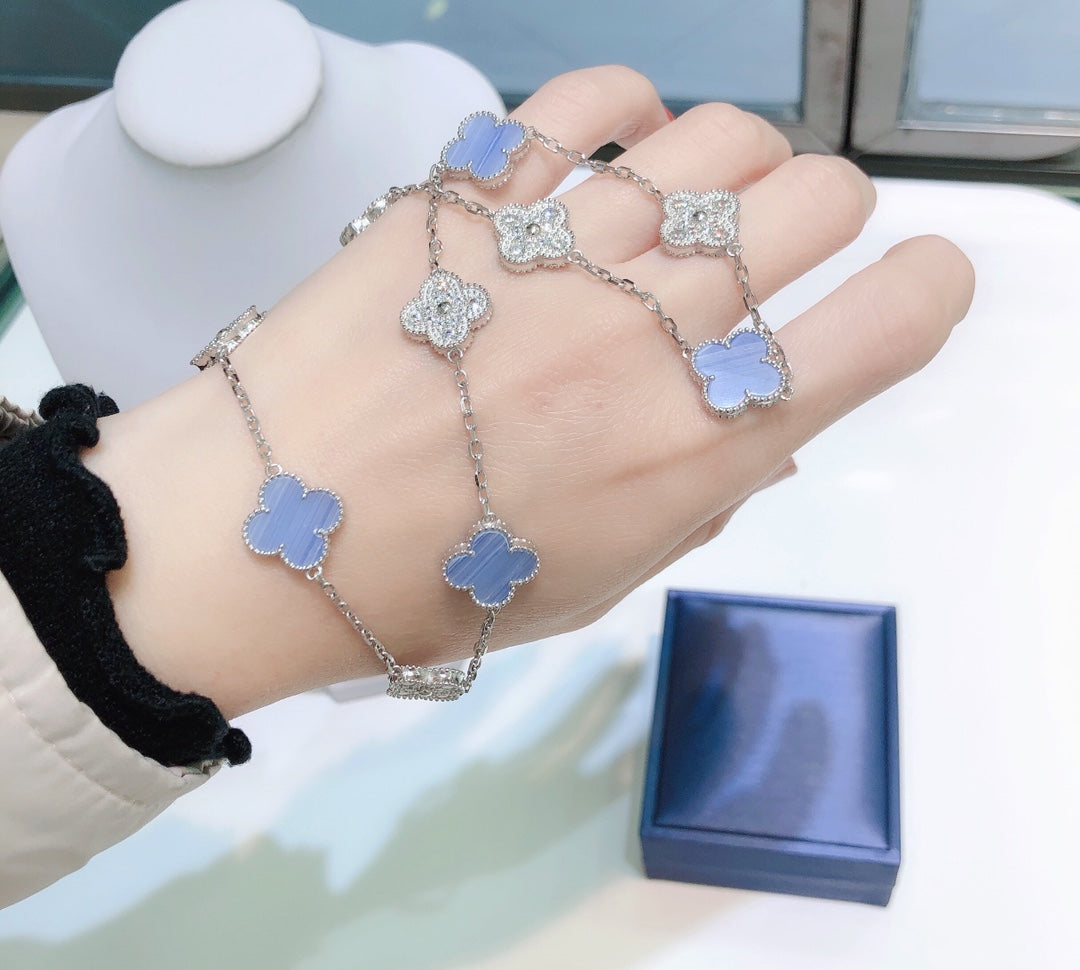 [Windsor Jewelry]CLOVER 10 MOTIFS CHALCEDONY DIAMONDS SILVER NECKLACE
