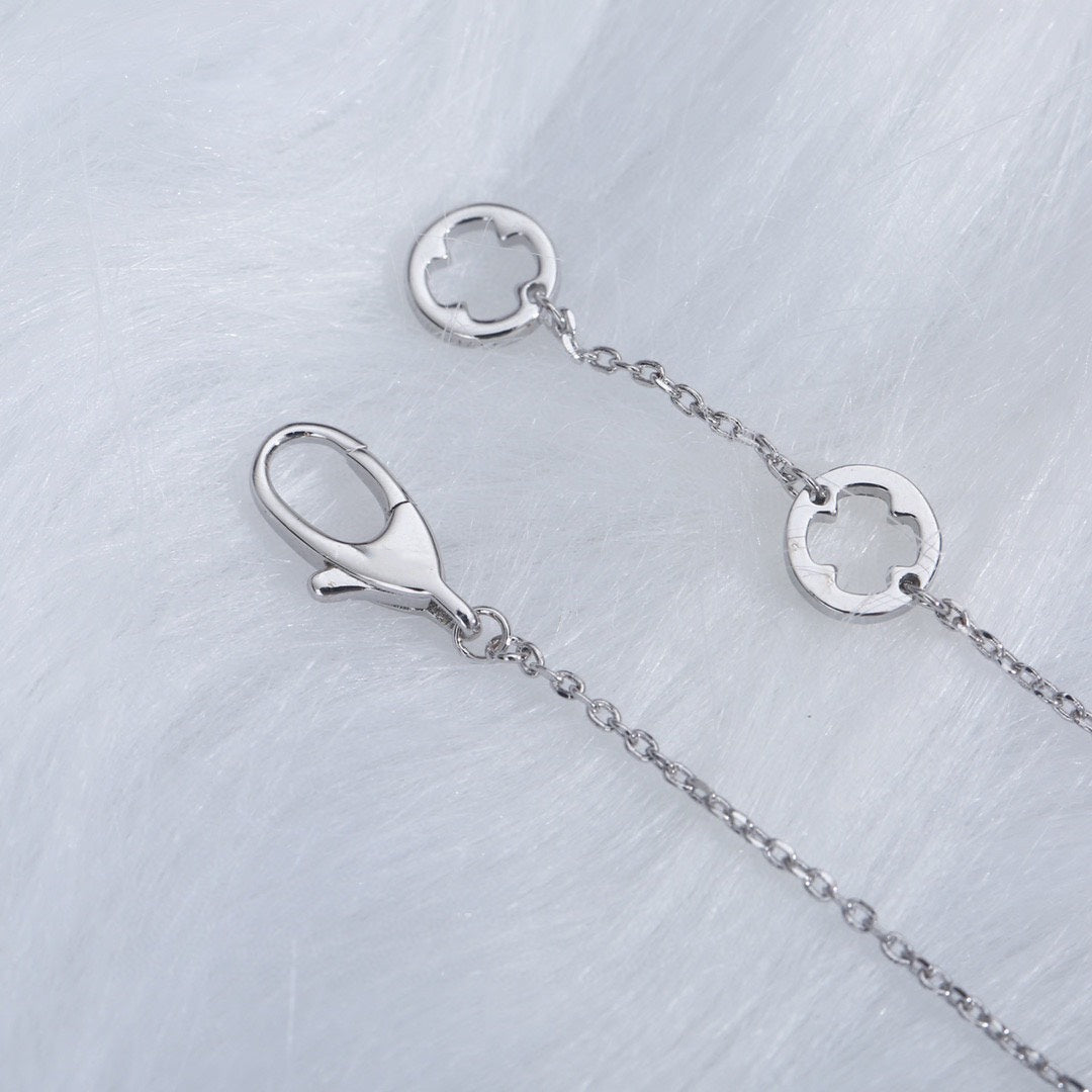 [Windsor Jewelry]FIOREVER NECKLACE DIAMOND CENTER